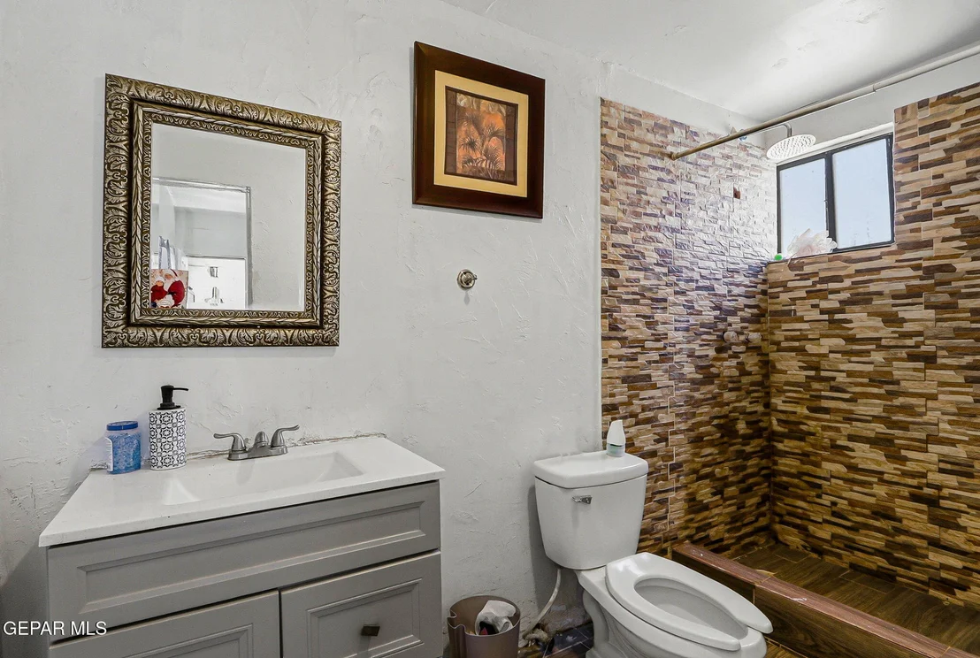 Photo of 12868 Tennyson Drive