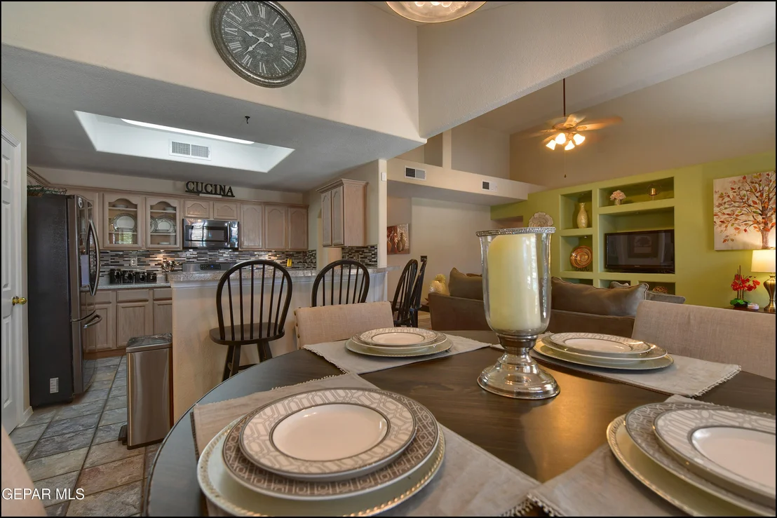 Photo of 6516 Isla del Rey Drive