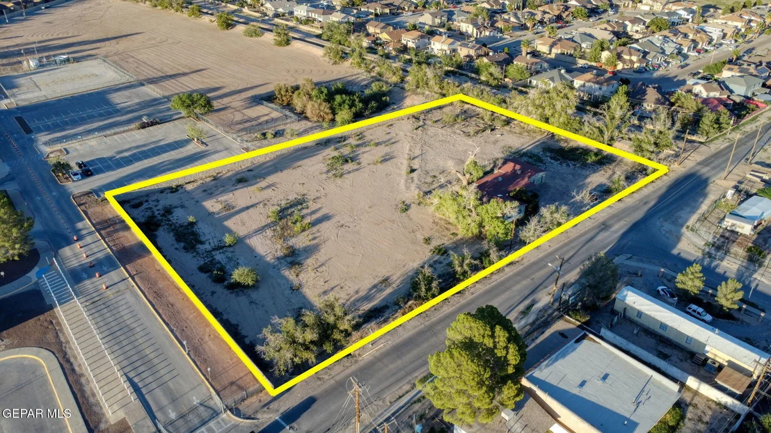 Photo of 391 N Moon Road