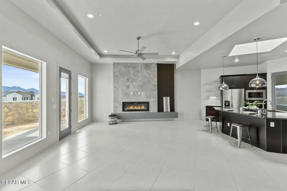 Photo of 947 Bromyard Drive