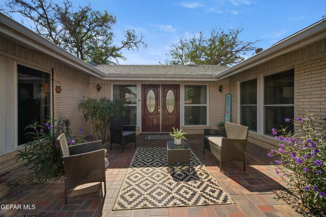 Photo of 8820 DIRK Court