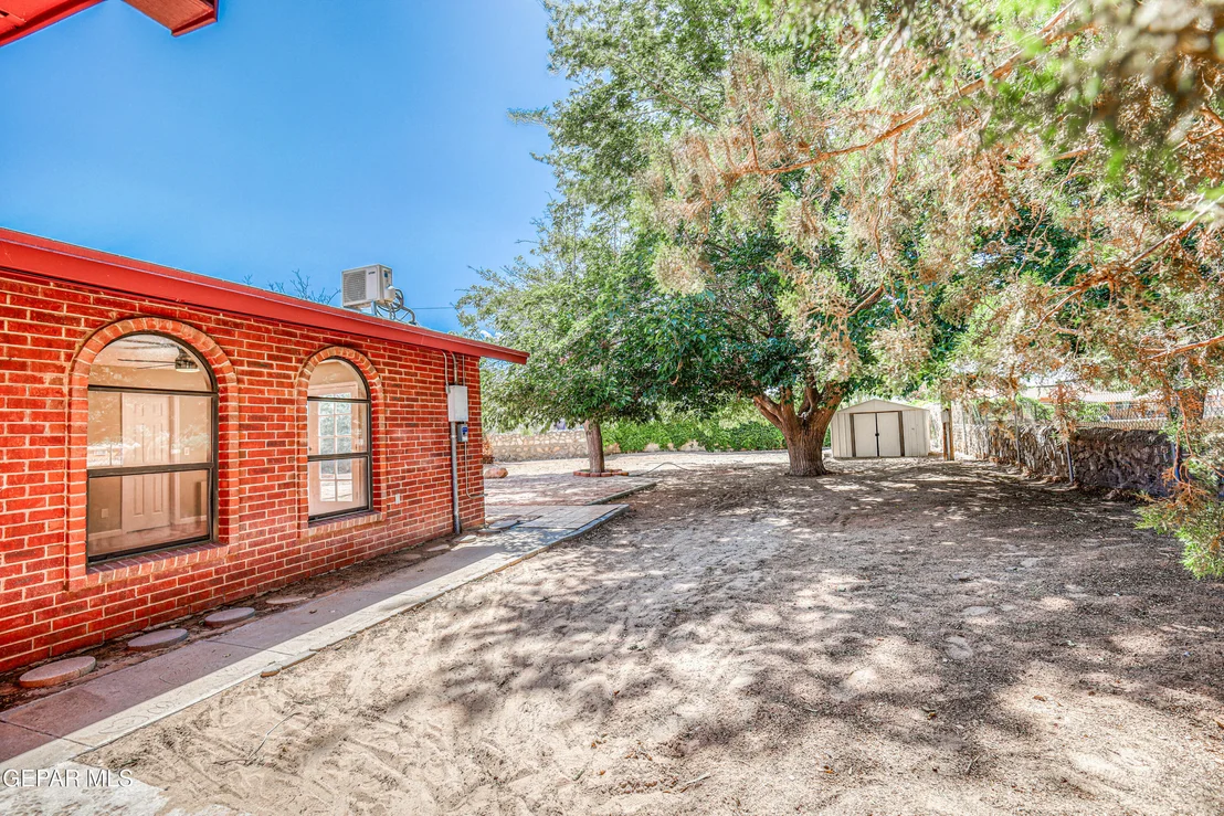 Photo of 3223 Suffolk Road