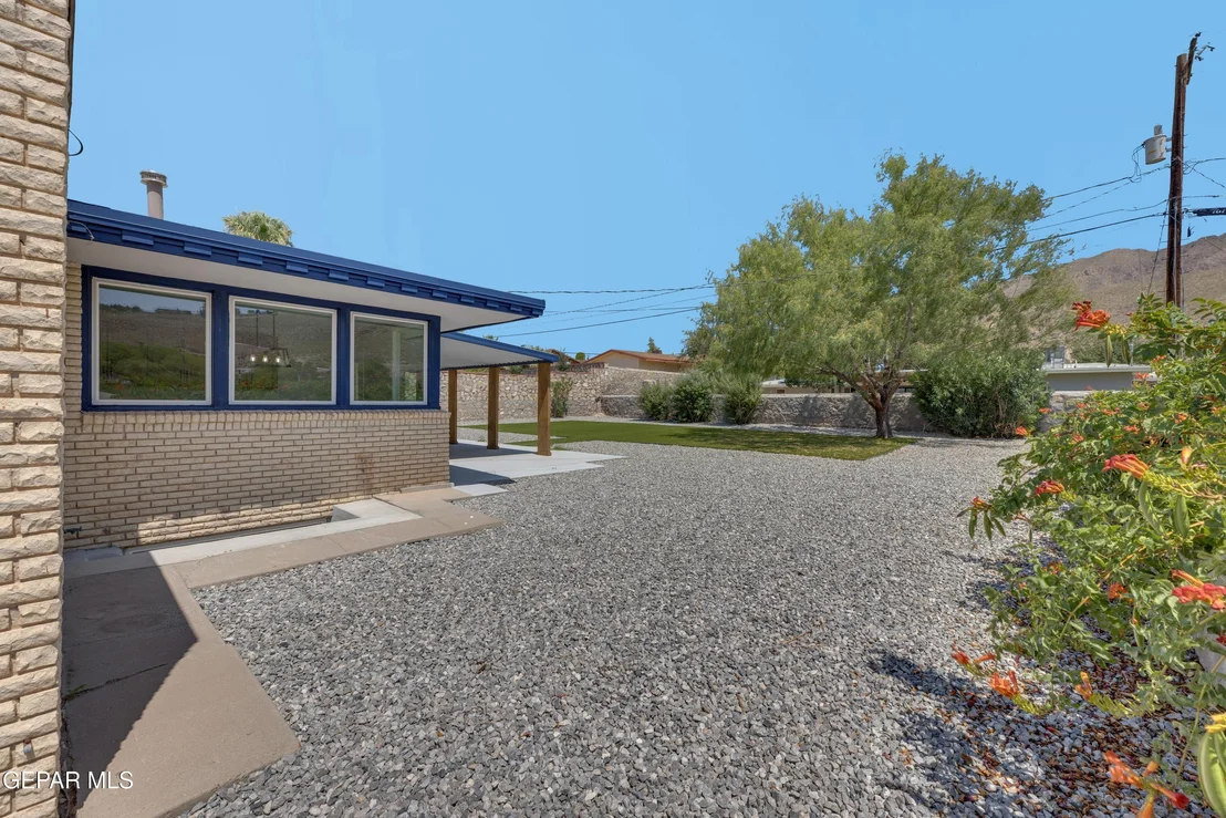 Photo of 4004 Flamingo Drive