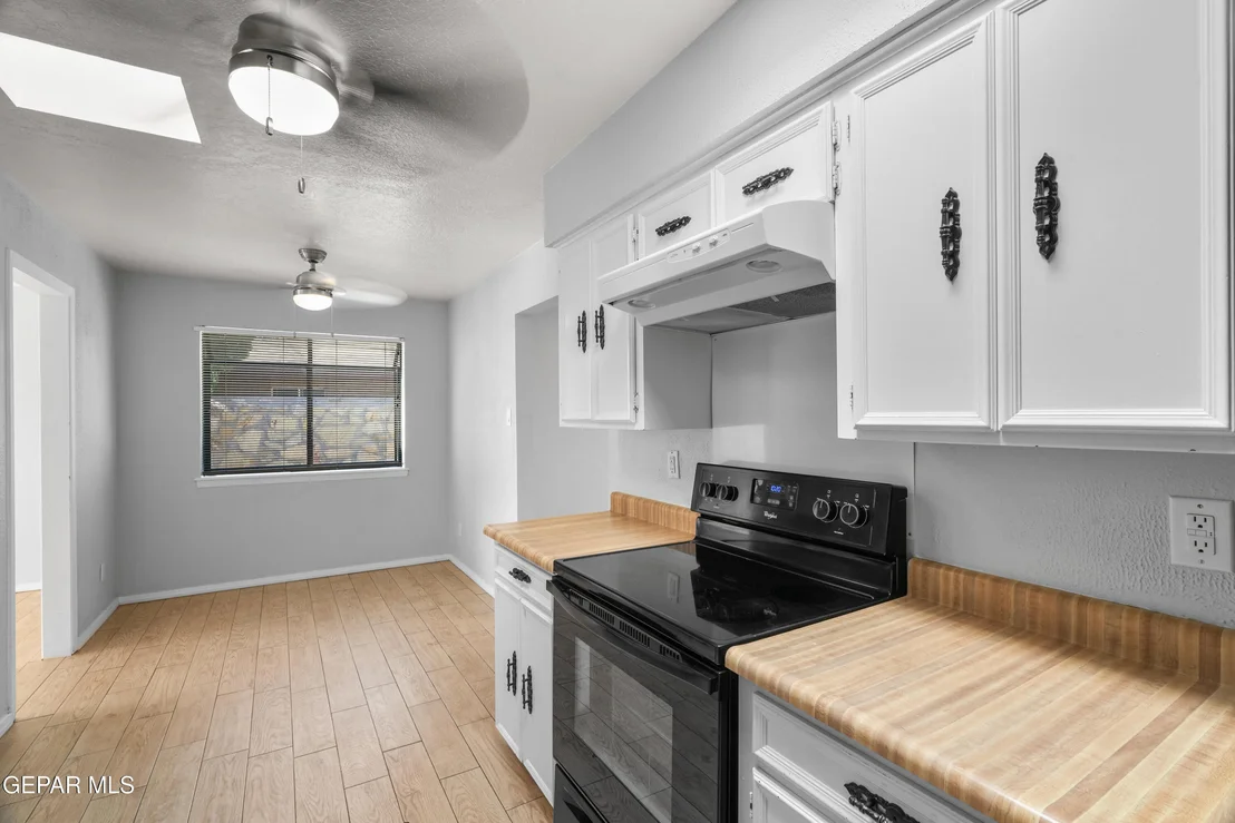 Photo of 6957 GRANERO Drive