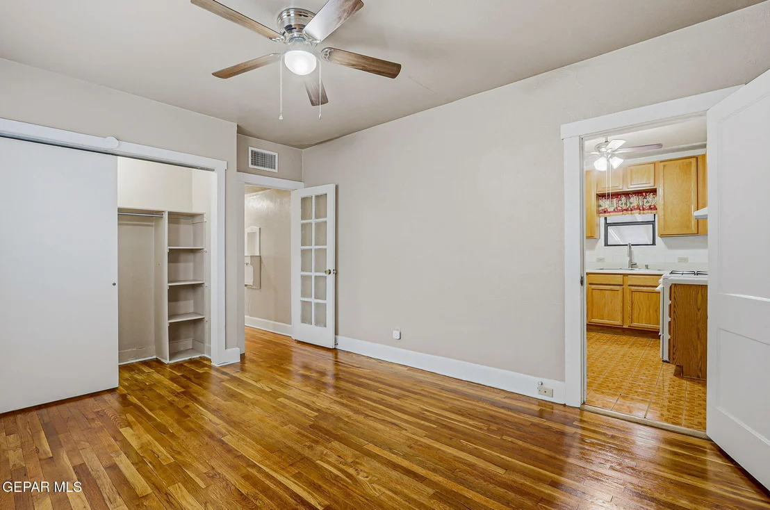 Photo of 2630 Wheeling Avenue