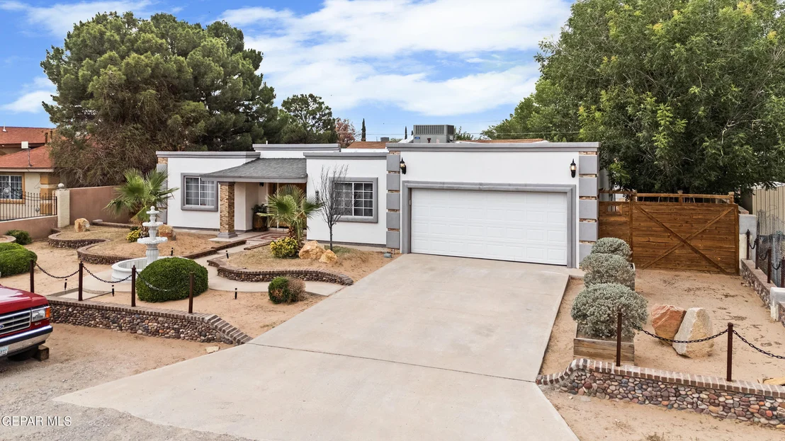 Photo of 731 PLAZER Place