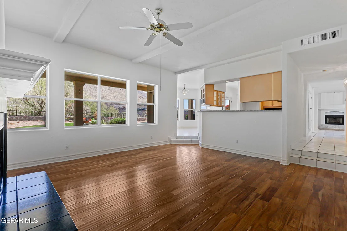 Photo of 5566 Buckley Drive