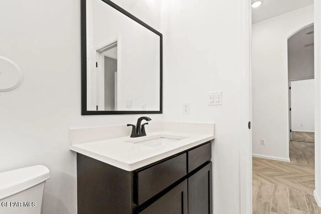 Photo of 15048 Laura Lane