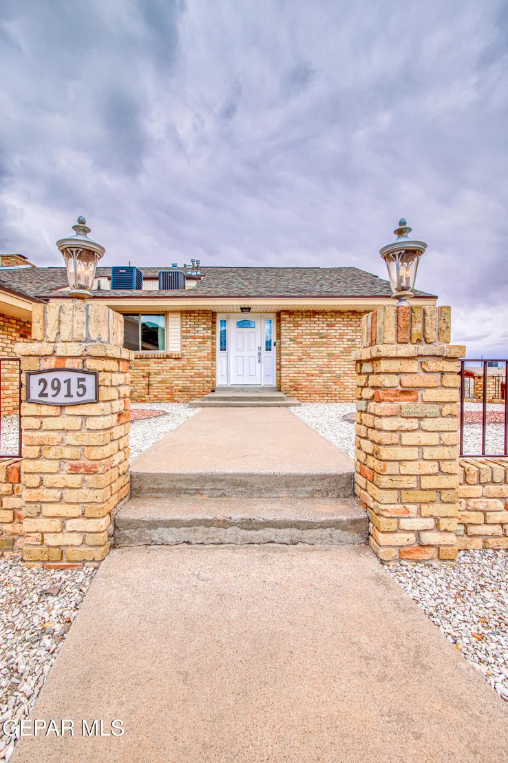 Photo of 2915 STONE EDGE Road