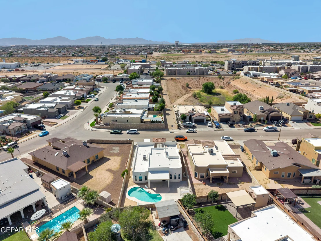 Photo of 3040 STORMY POINT Drive