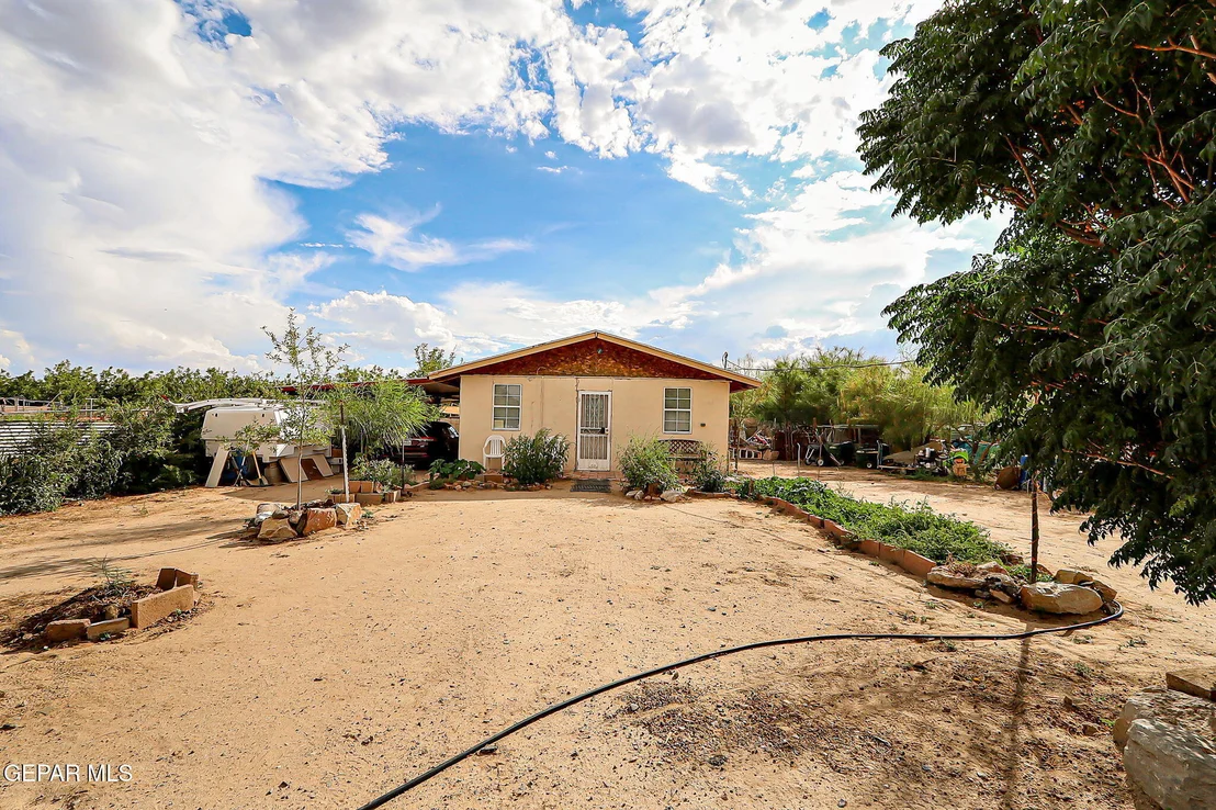 Photo of 19210 TELEGRAPH Road