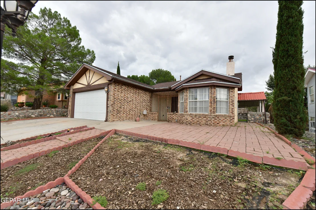 Photo of 208 ARISANO Drive