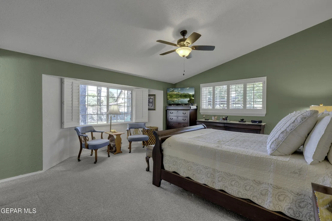 Photo of 801 MONTCLAIR Drive