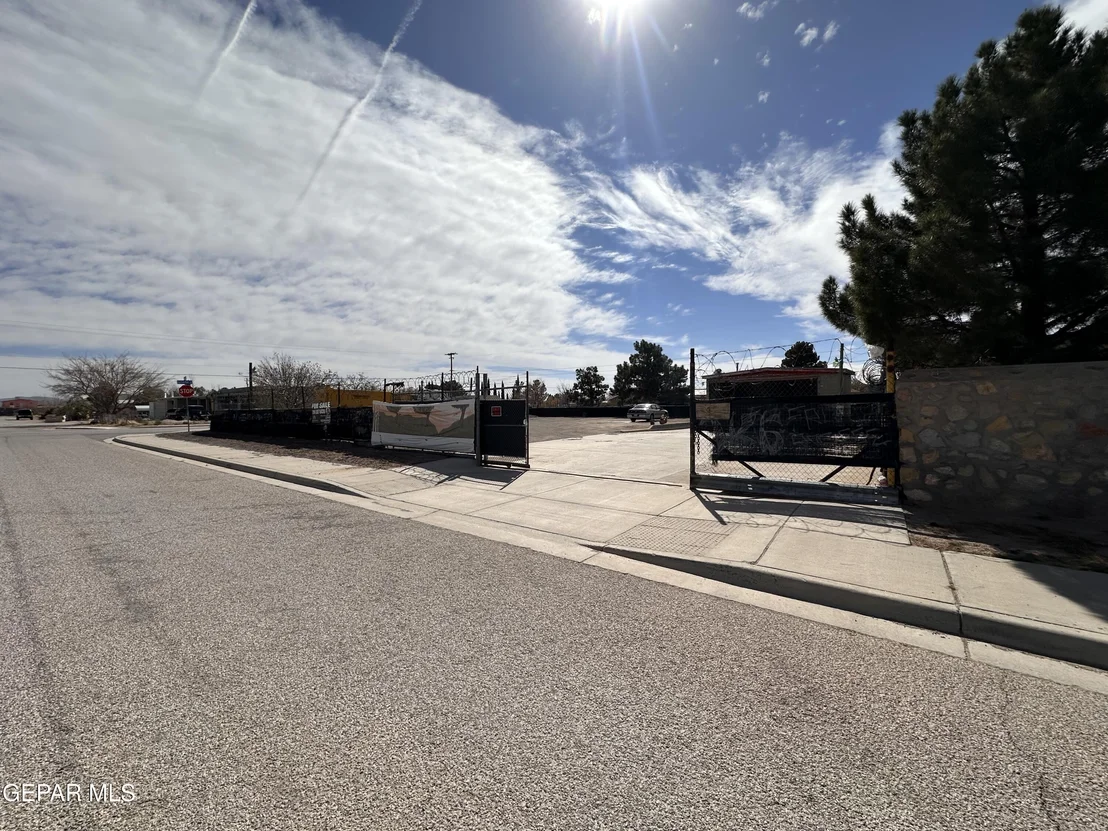Photo of 14950 Mule Deer Drive