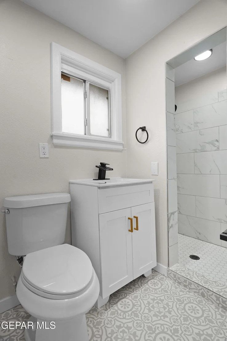 Photo of 124 TOLEDO Place
