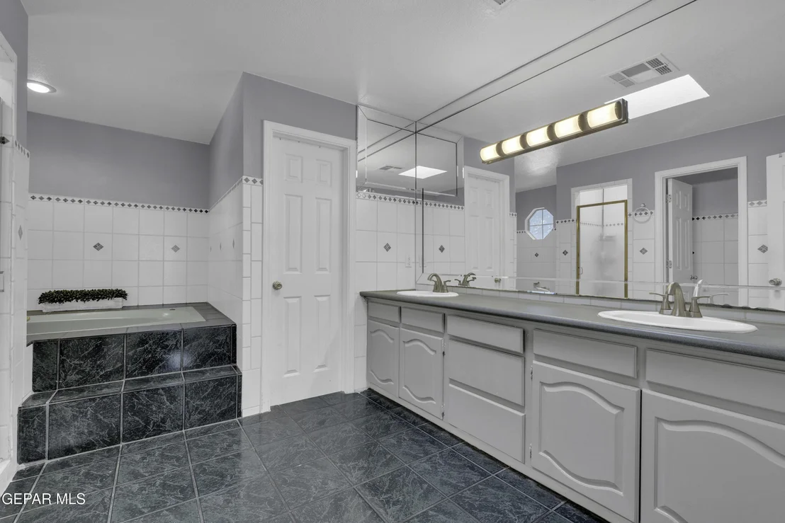Photo of 6007 Oleaster Drive