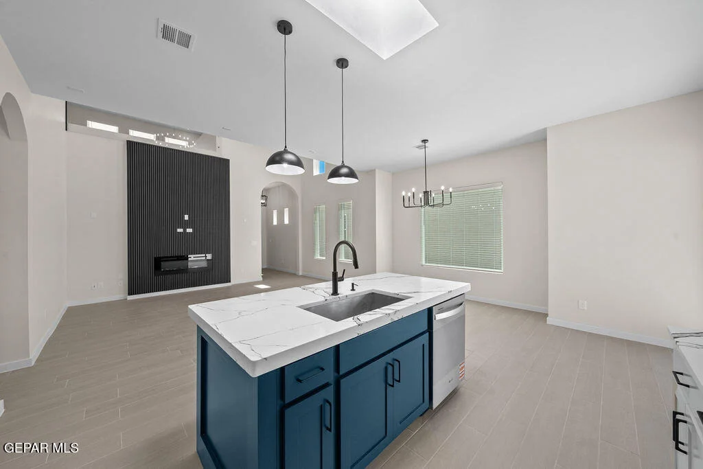 Photo of 1421 DYLAN Place