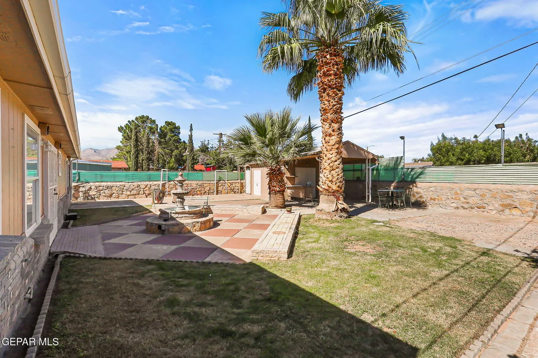 Photo of 4943 VULCAN Avenue