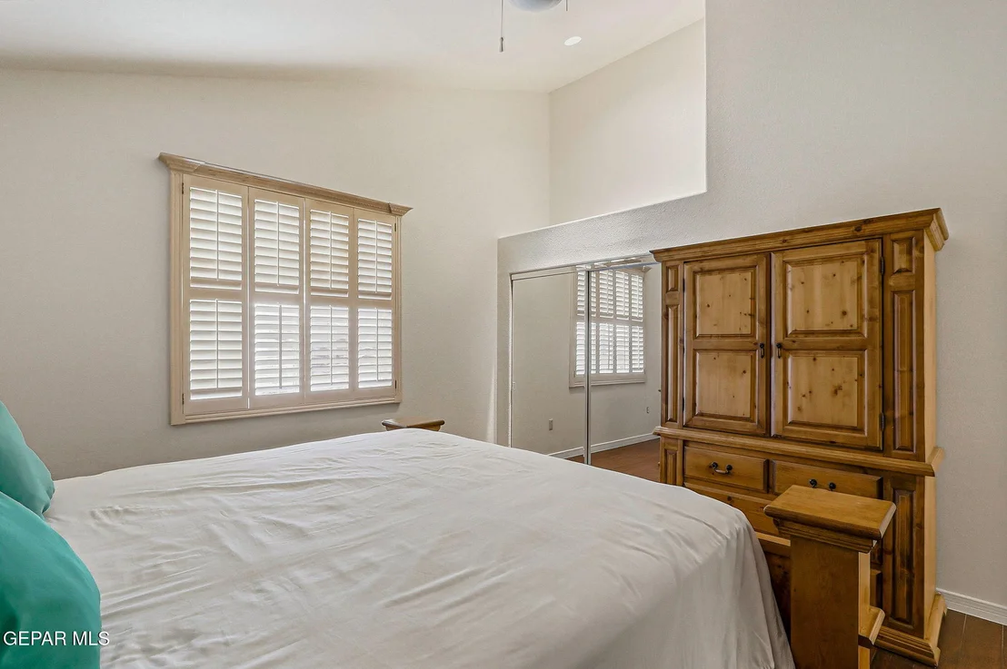 Photo of 6016 OLEASTER Drive