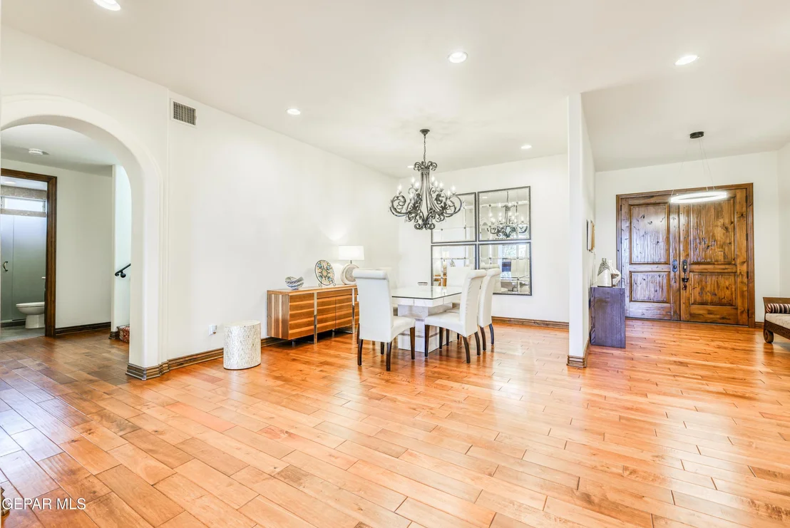 Photo of 6309 VIA SERENA Drive