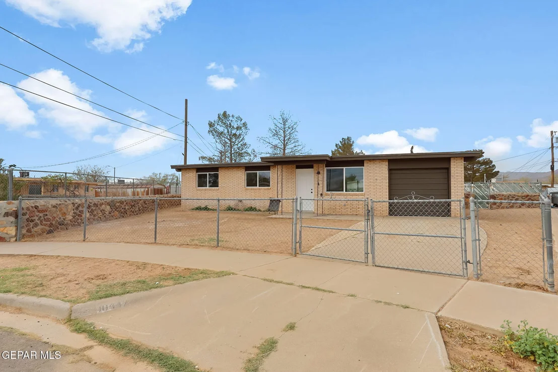 Photo of 10447 Hodges Circle