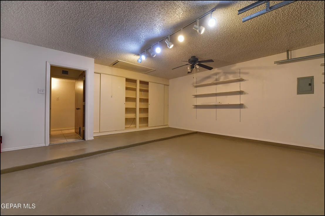 Photo of 4635 R L SHOEMAKER Drive