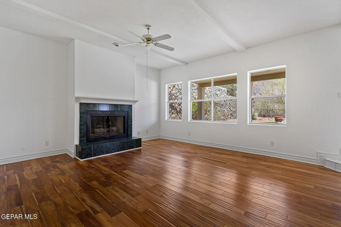 Photo of 5566 Buckley Drive