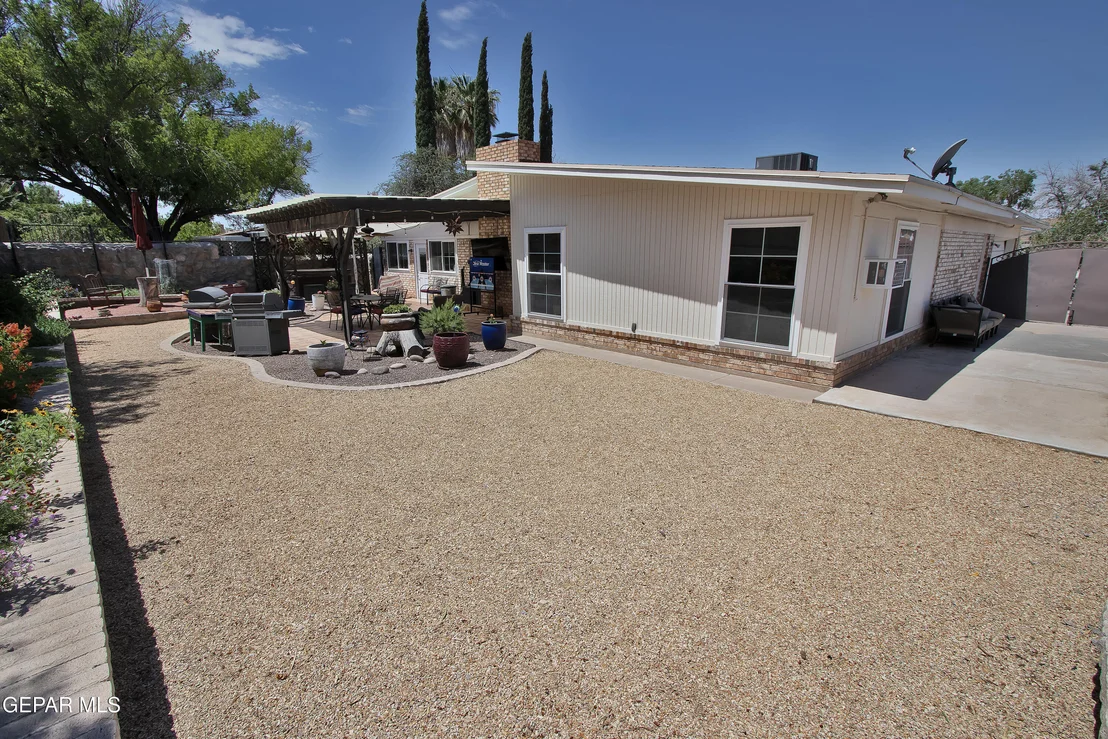 Photo of 516 QUERETARO Drive