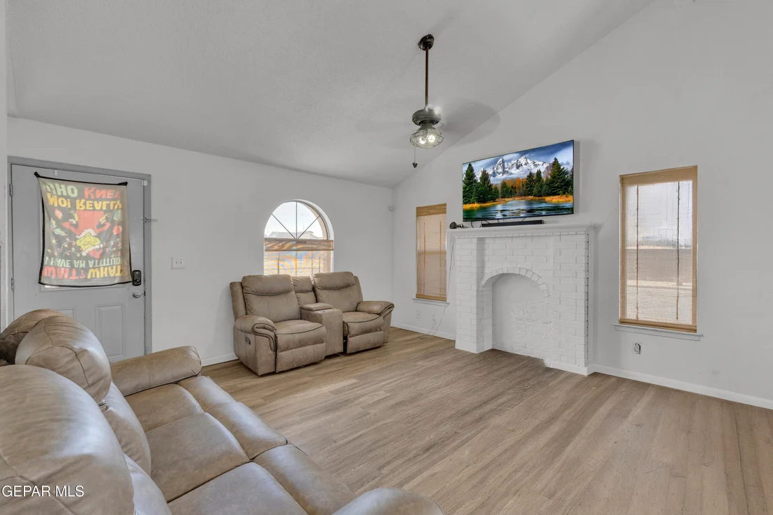 Photo of 11629 BUNKY HENRY Lane