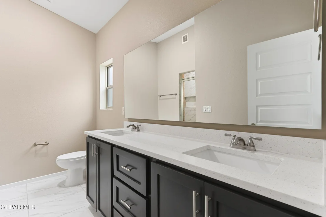 Photo of 983 Barbara Ave. Avenue
