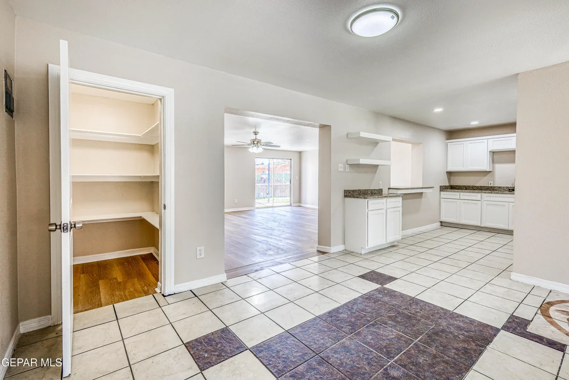 Photo of 424 Indian Place