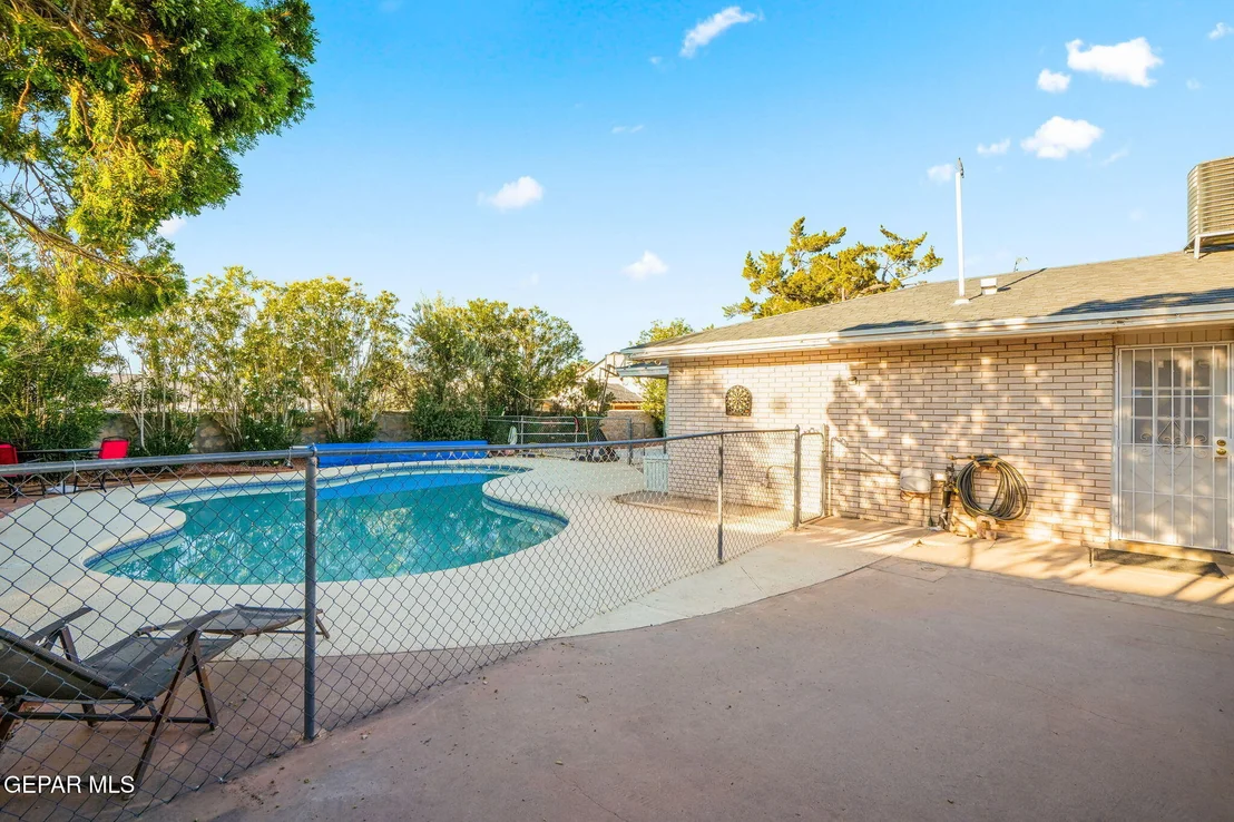 Photo of 10629 Sombra Verde Drive