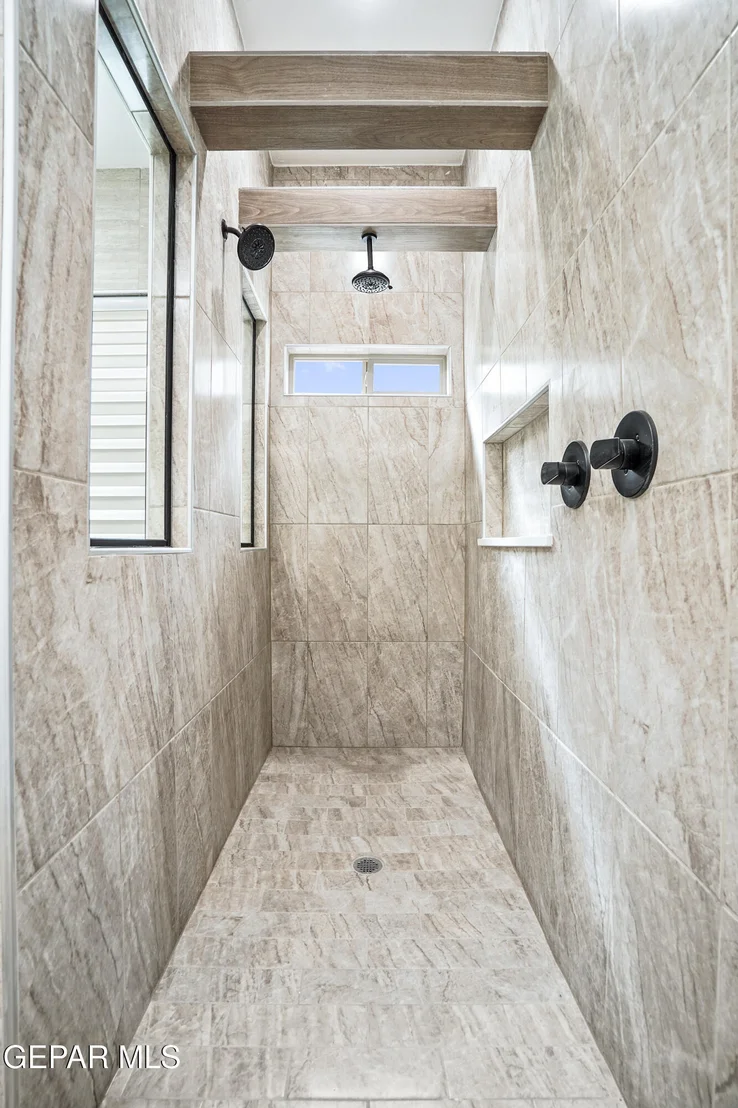 Photo of 15004 Composition Avenue