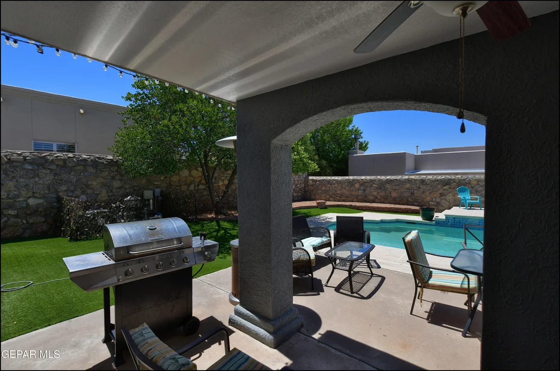 Photo of 6516 Isla del Rey Drive