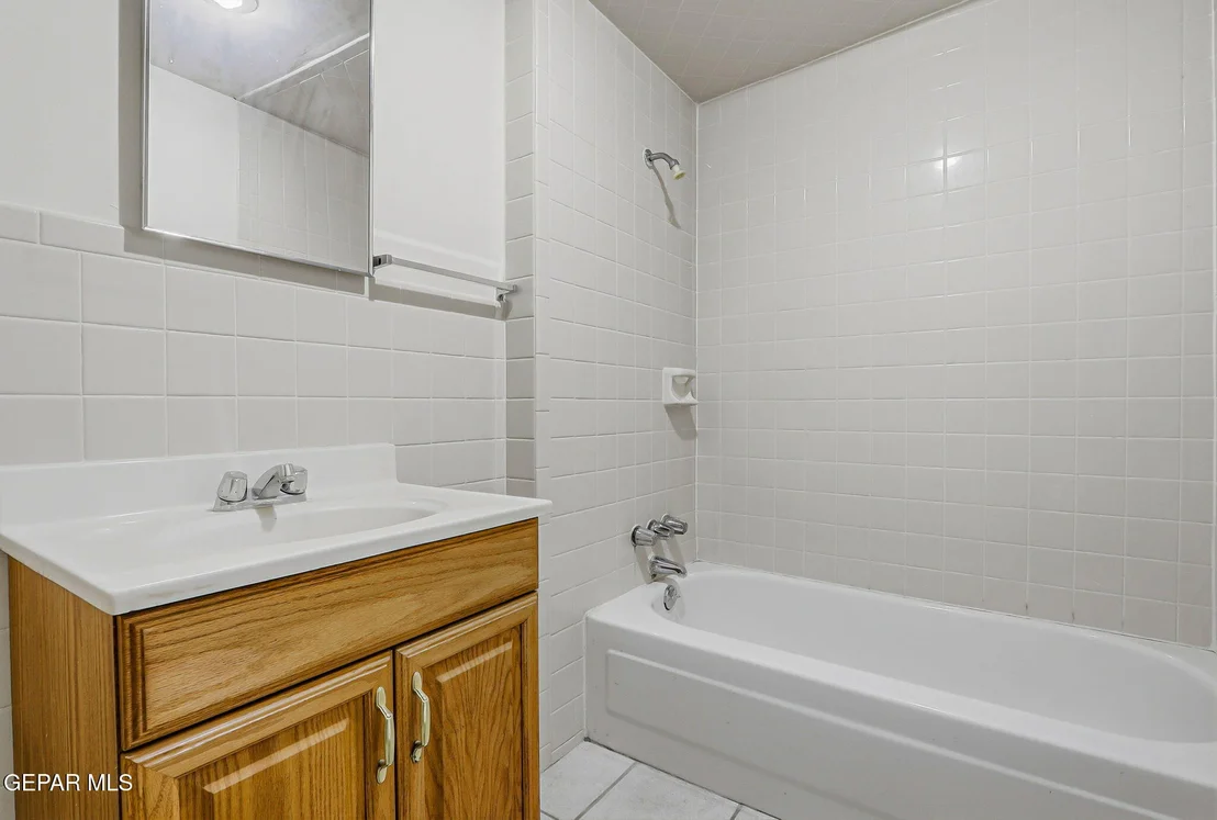 Photo of 2630 Wheeling Avenue
