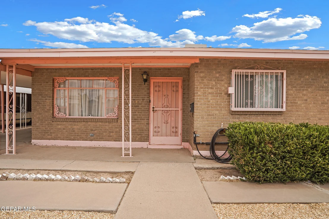 Photo of 656 CORTEZ Drive