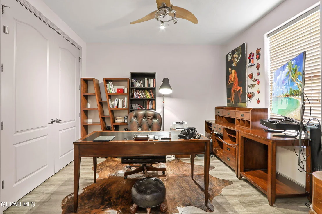 Photo of 6337 Franklin Bluff Dr Drive