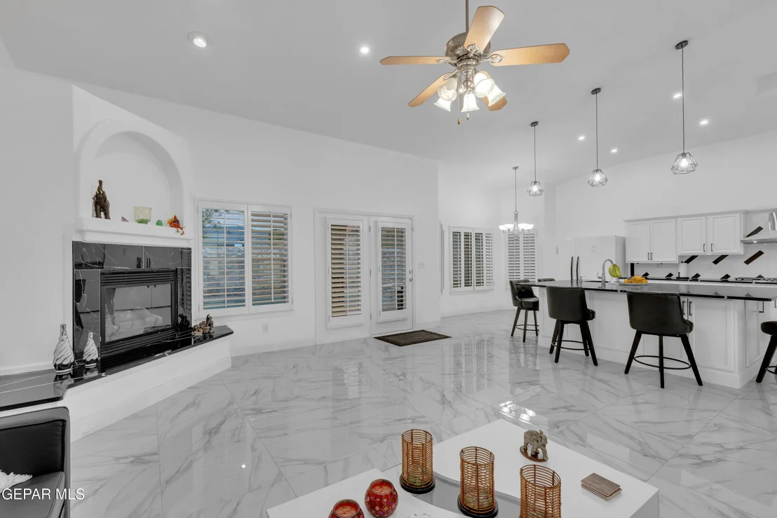 Photo of 6337 FRANKLIN RED Drive