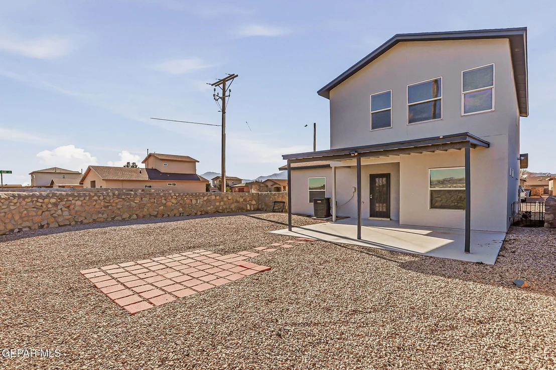 Photo of 10424 SILVERCLOUD Drive