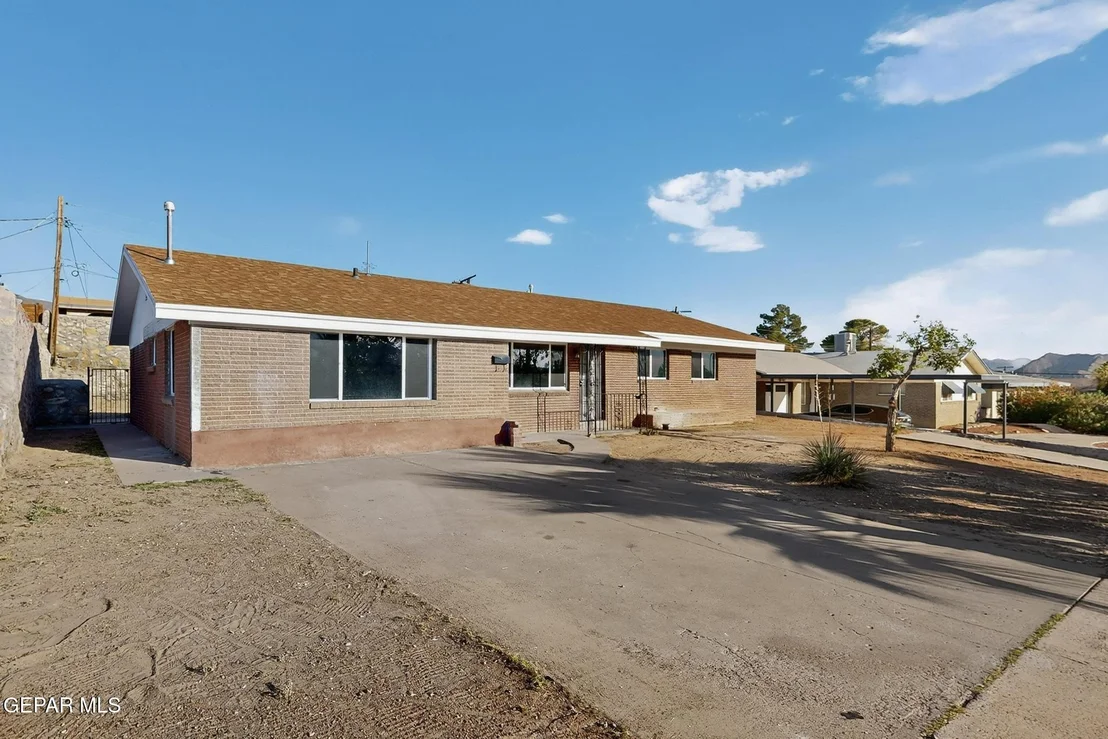 Photo of 105 CAMILLE Drive