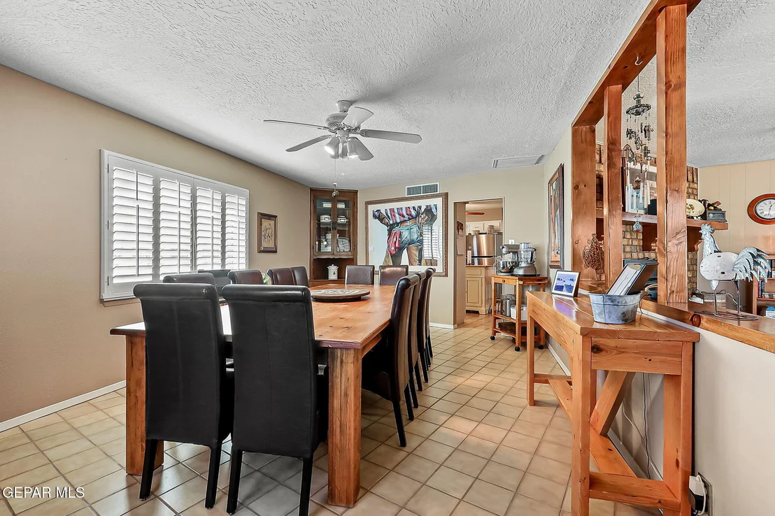 Photo of 136 LAURA GALE Drive