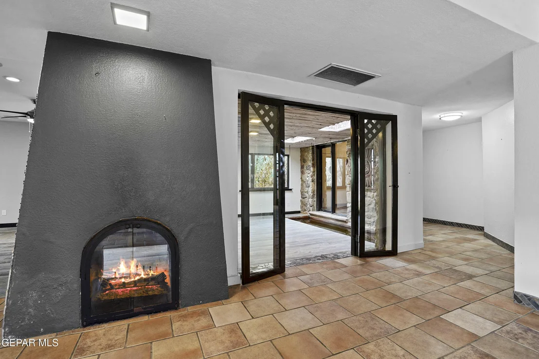Photo of 200 W Sunset Road