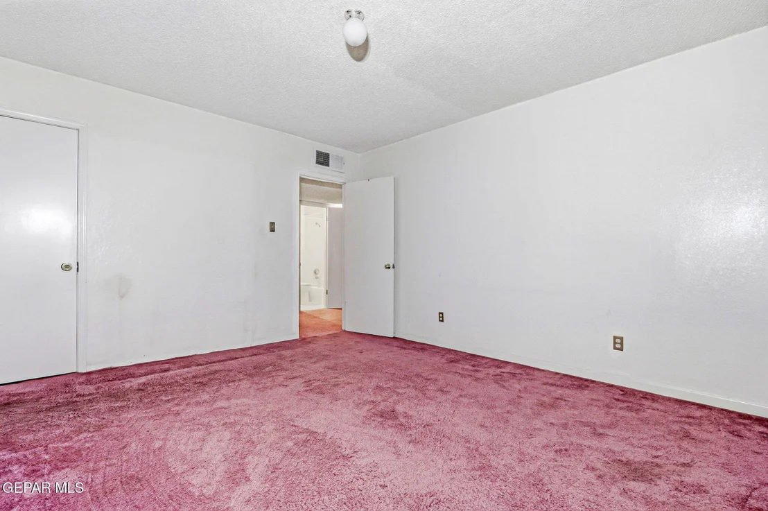 Photo of 2704 TAYLOR Avenue