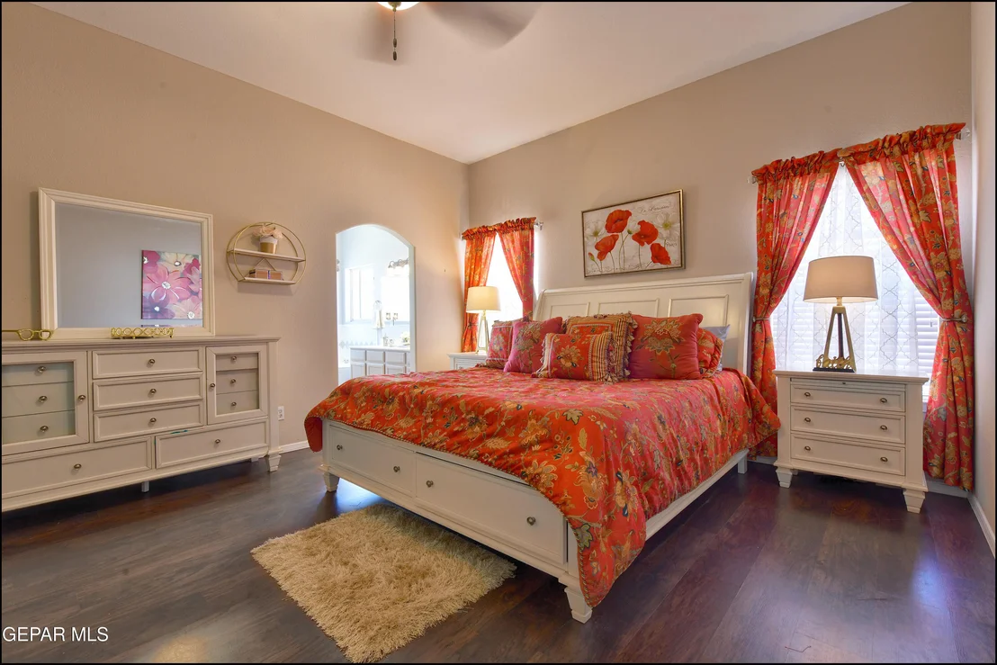 Photo of 6516 Isla del Rey Drive