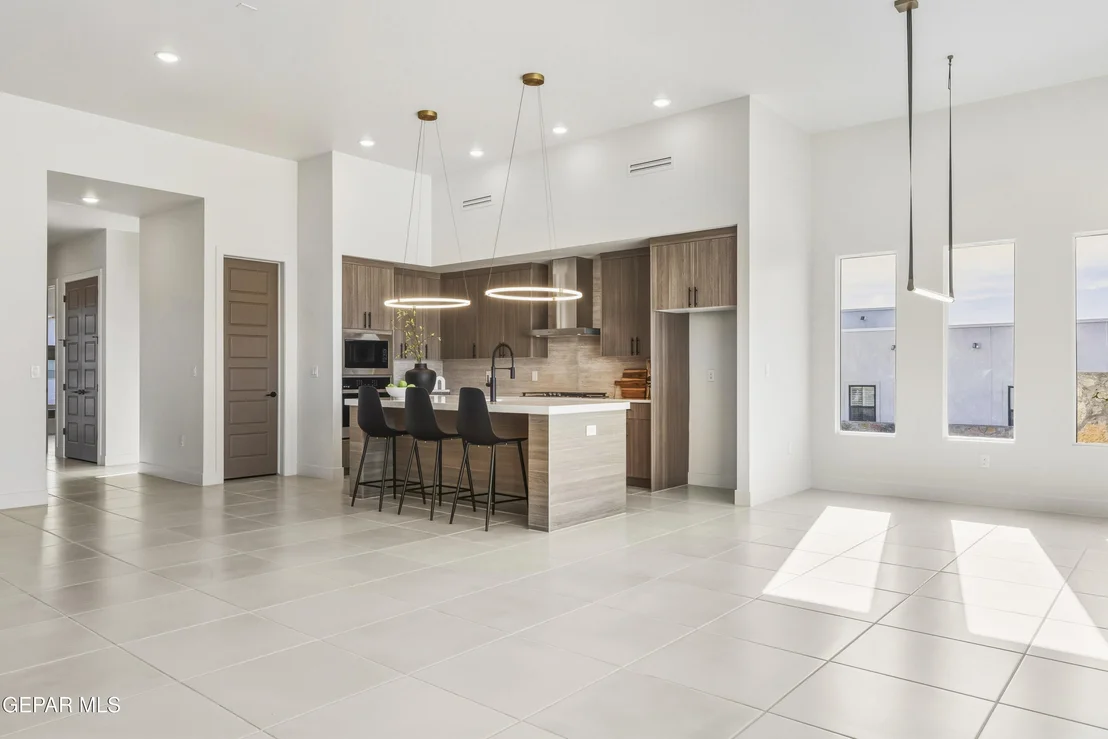 Photo of 1837 BRIDLE Place