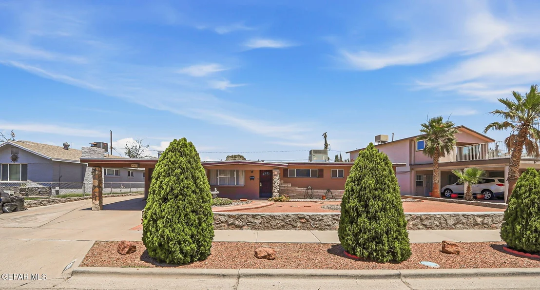 Photo of 10161 BERMUDA Avenue