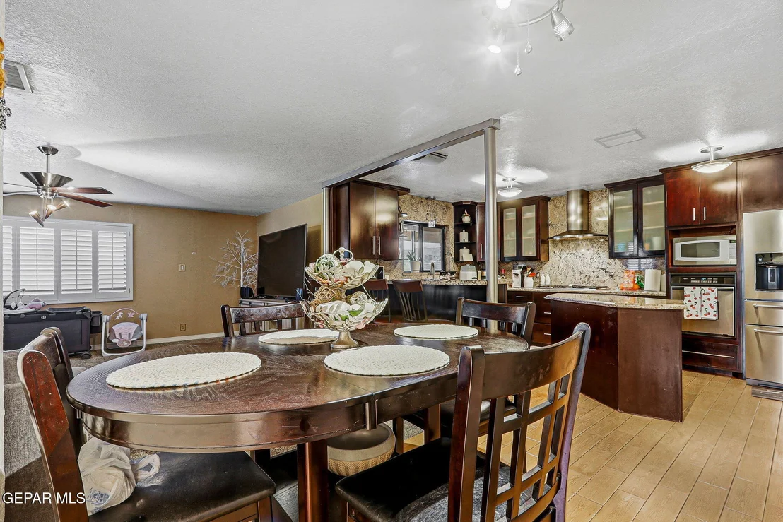 Photo of 3307 MOONLIGHT Avenue
