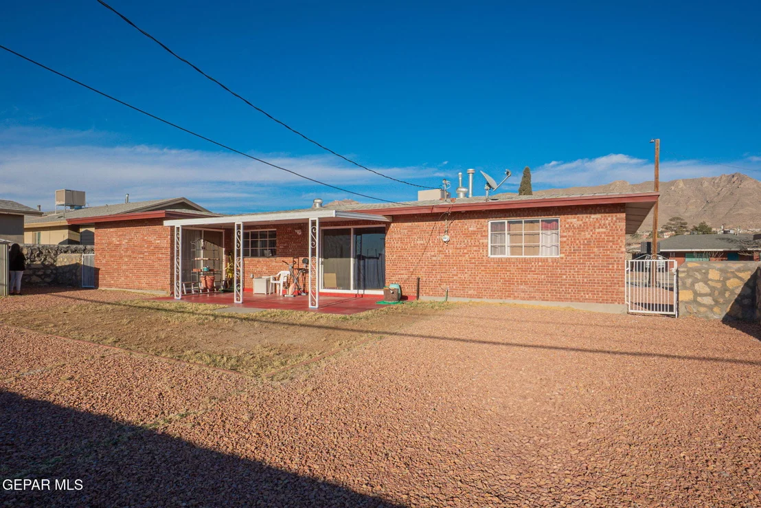 Photo of 6049 ISABELLA Drive
