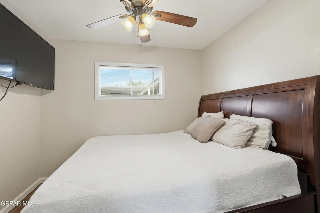 Photo of 216 SMITH Road