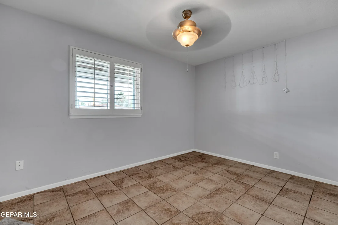 Photo of 321 CRESTMONT Drive